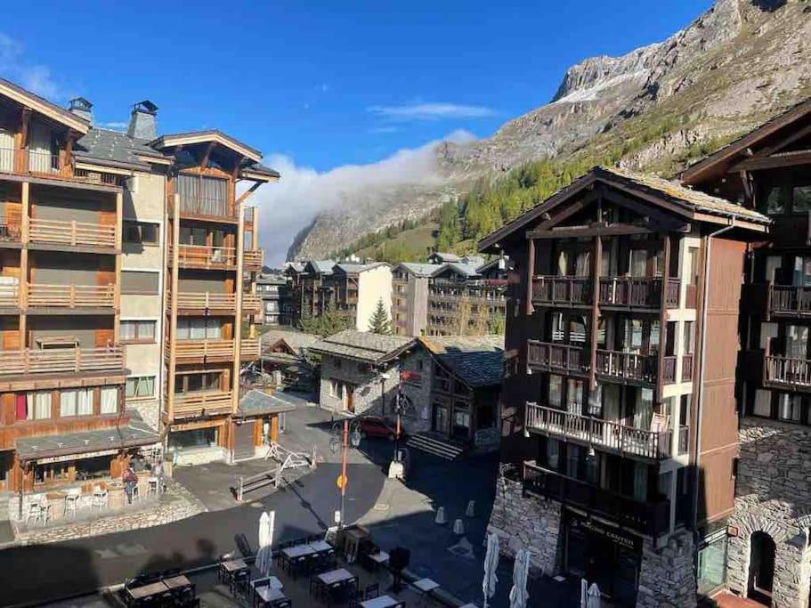 Central 3 Bedroom Chalet With Balcony Val-dʼIsère Extérieur photo