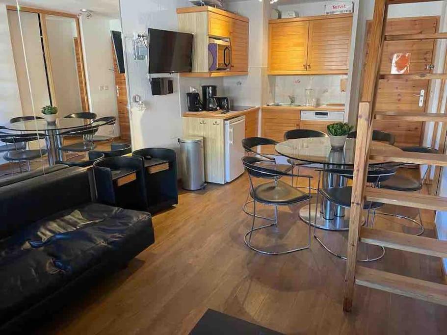 Central 3 Bedroom Chalet With Balcony Val-dʼIsère Extérieur photo